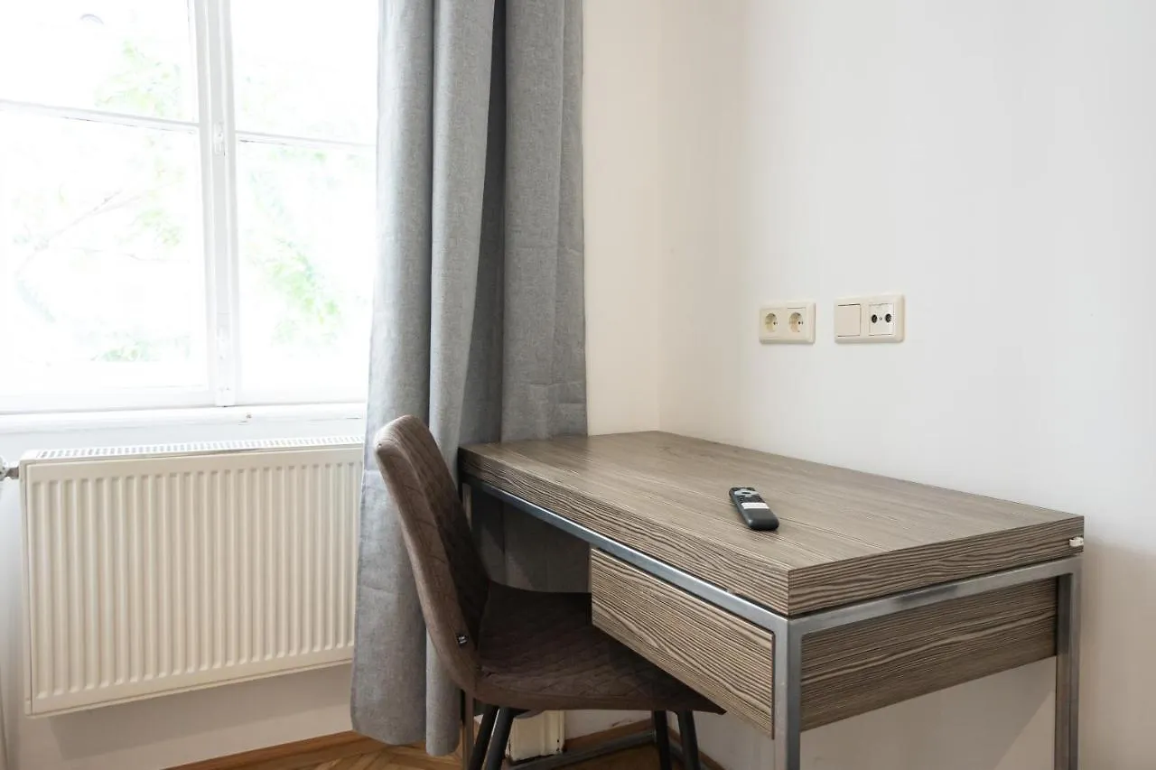 Central Spacious Apartment With A King-Size Bed 비엔나 0*,